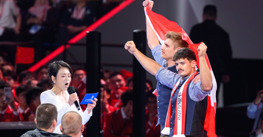 Julian Gintner und Michael Pomassl bei den WorldSkills 2026 in Shanghai